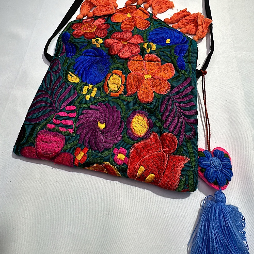 Handmade Mexican Clutch Bag Pre-Owned - Picture 2 of 3